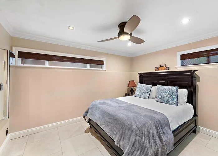 Ocean View Villa, Walk To Main Beach, Easy Beach Access